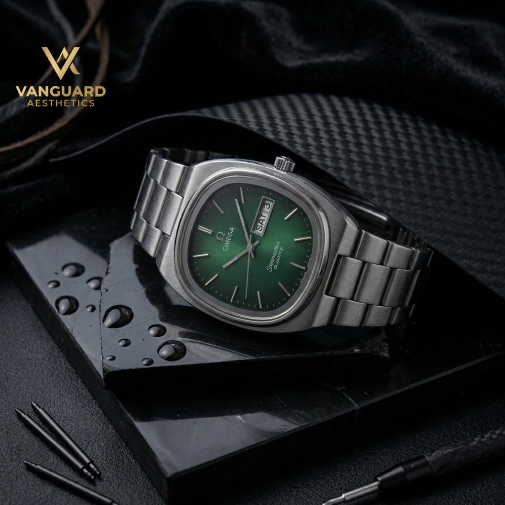 Emerald Edge – Luxury Men's Steel Watch.