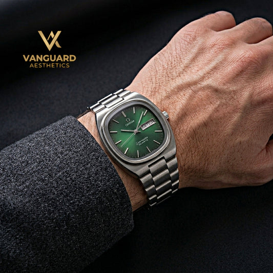 Emerald Edge – Luxury Men's Steel Watch.